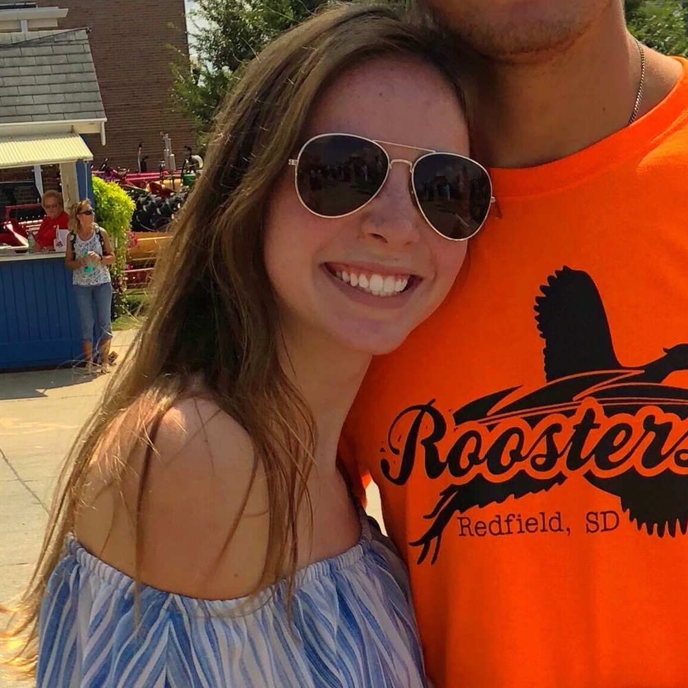 Meet your Posher, Caylee